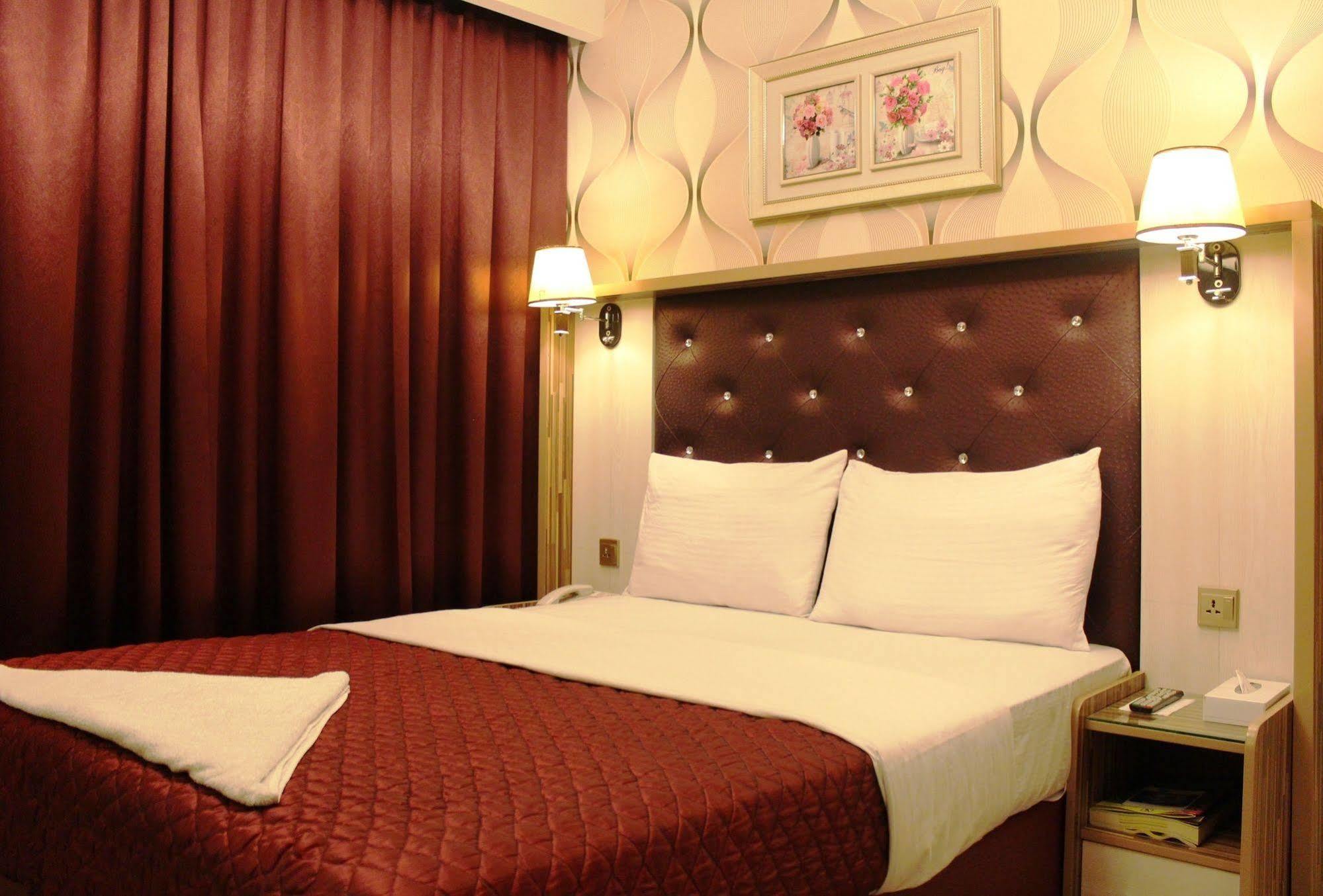 Sutchi Hotel Dubai Eksteriør billede