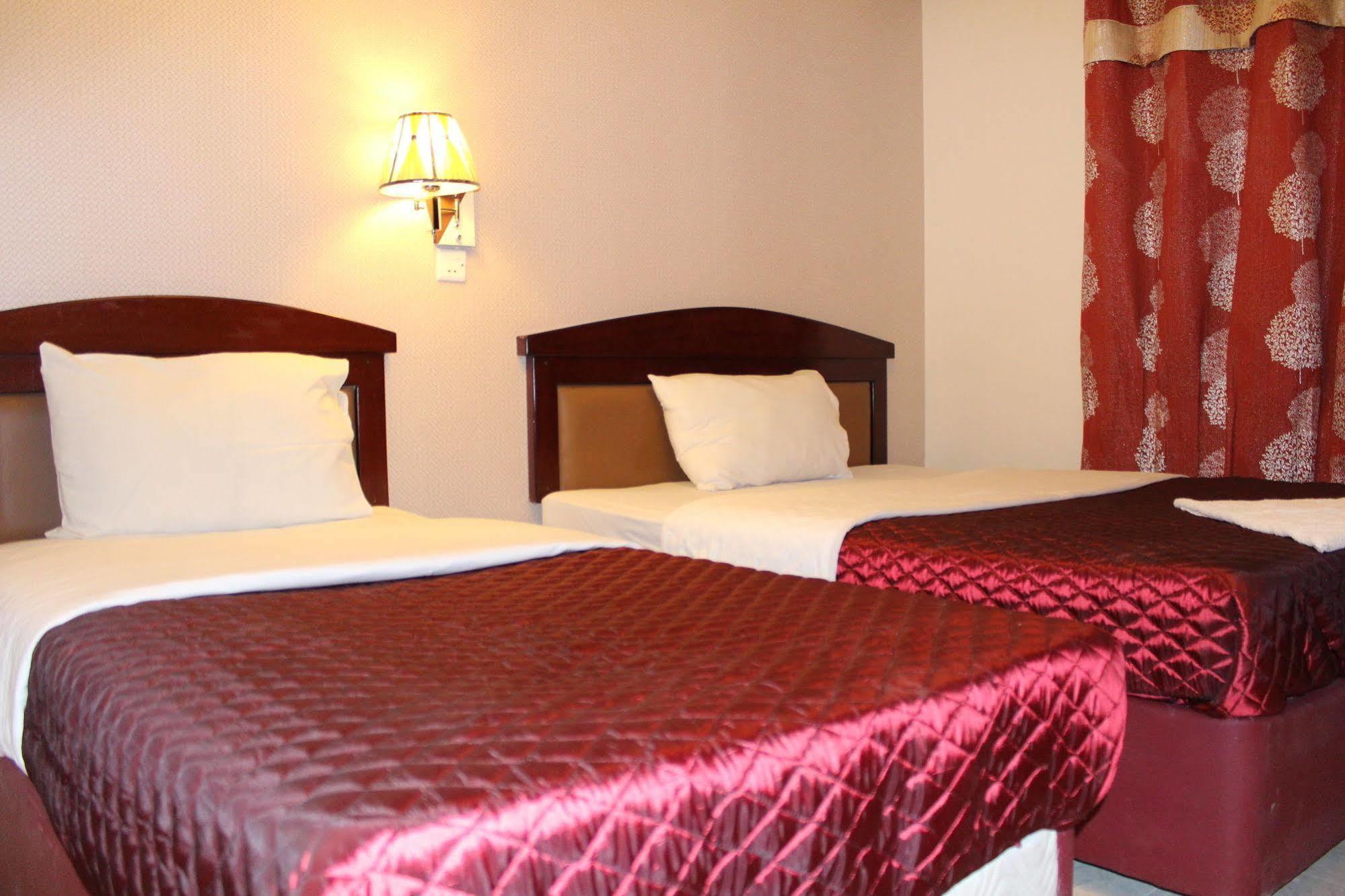 Sutchi Hotel Dubai Eksteriør billede
